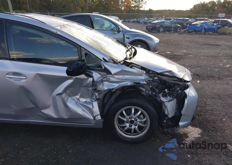 2015 Toyota Prius V Two from USA, damaged, VIN JTDZN3EUXFJ037985